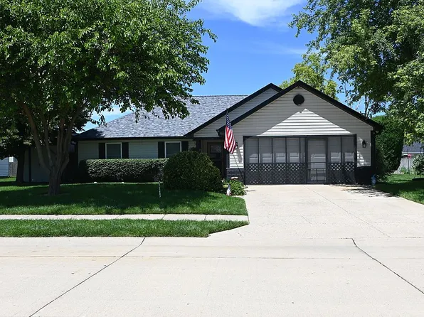 608 Paden Dr, Dayton, IN 47941