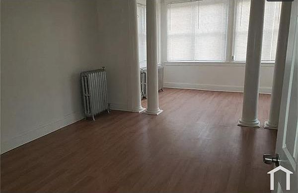 2nd image of 4305 Pimlico Rd #2