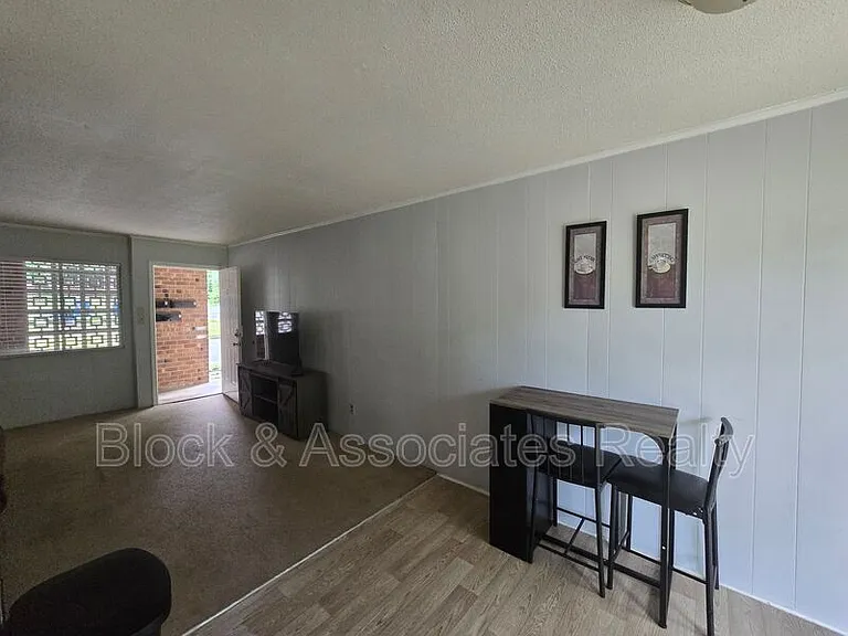 3501 Glendale Dr #C — Photo 3