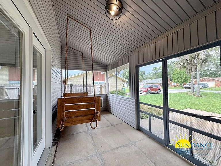 1501 Royal Palm Dr — Photo 14