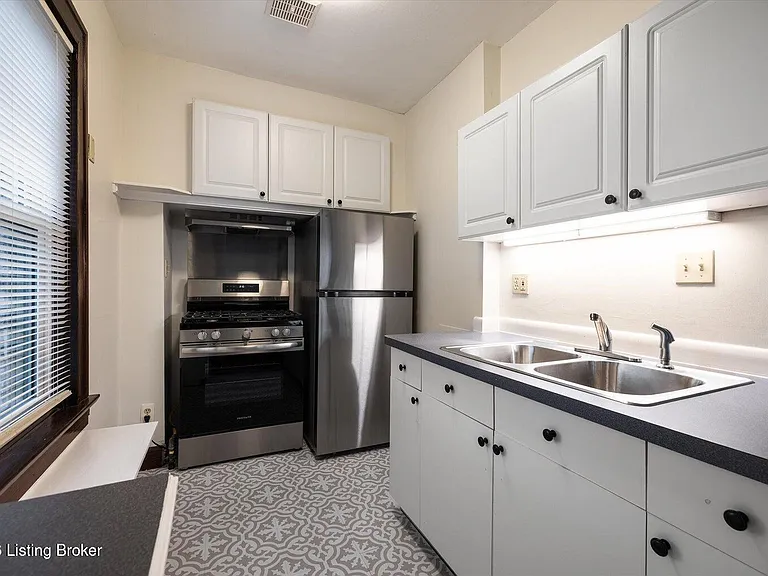 1401 E Breckinridge St #4 — Photo 8