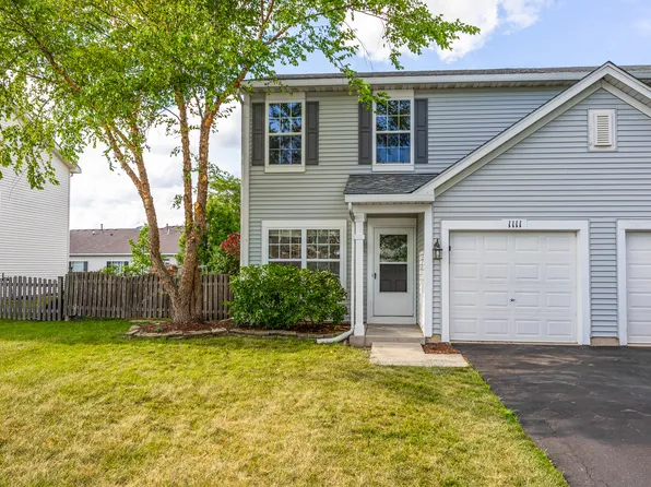 1111 Burns Ln, Minooka, IL 60447