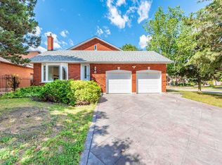 4 Bourbon St, Vaughan, ON L4L 6Y6