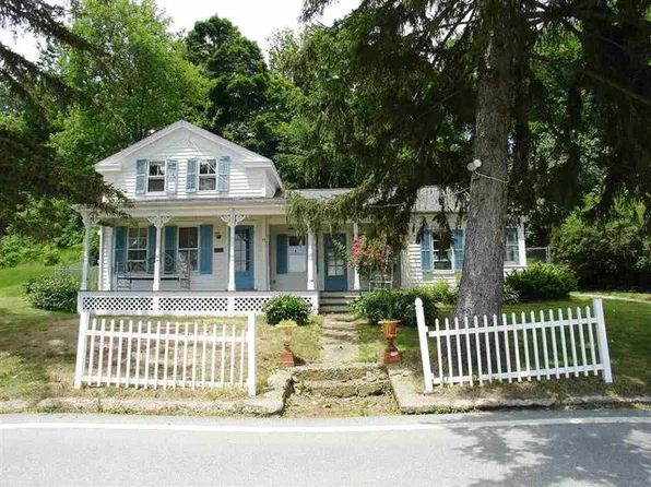 11 Canal Rd, Halfmoon, NY 12065