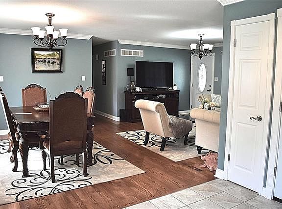 5th image of 3932 Mitchford Dr