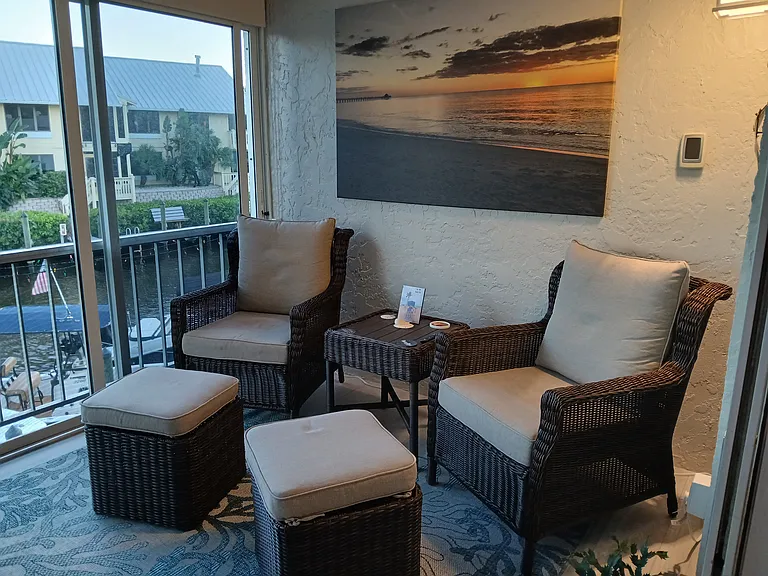 1320 Blue Point Ave #3 — Photo 4