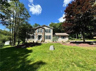 607 Shane Dr, Effort, PA 18330