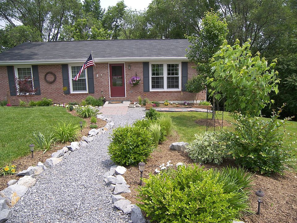 1st image of 146 Twin Hill Cir