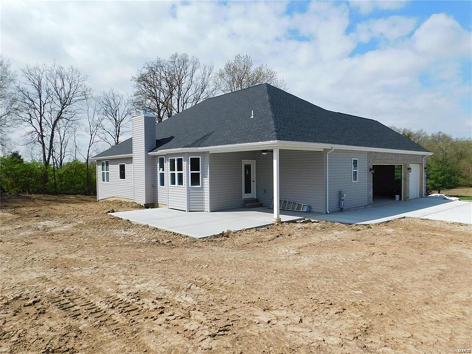 2nd image of 220 Pheasant Pointe Lane Old