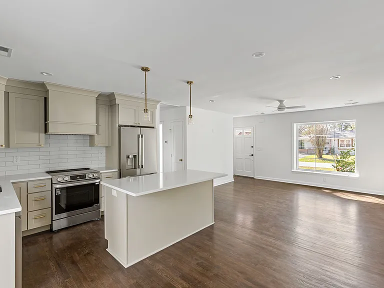 2480 Lantern St — Photo 8