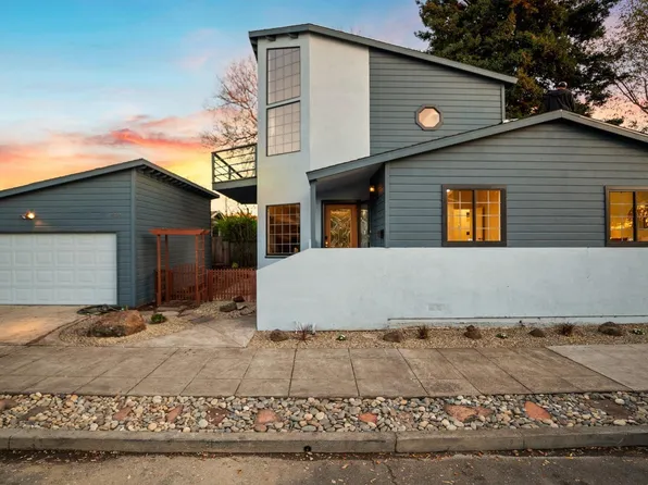 5106 Lawton Ave, Oakland, CA 94618