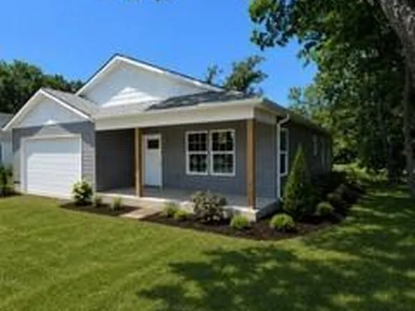 906 Monroe St, Lyndon, KS 66451