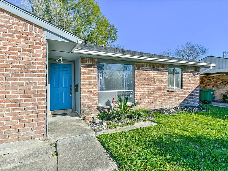 11411 Murr Way — Photo 3