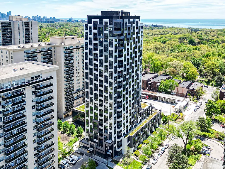 50 High Park Ave — Photo 36