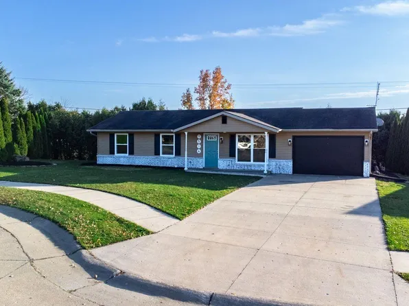 1514 Knoll Crest Dr, Kendallville, IN 46755