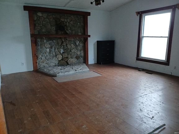 4th image of 1306 1st St