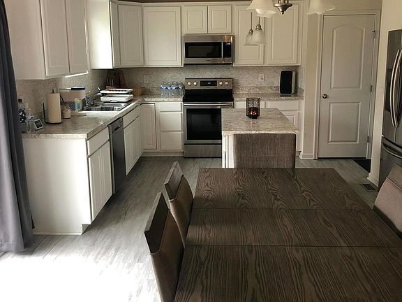4th image of 3943 Snowshoe Ave