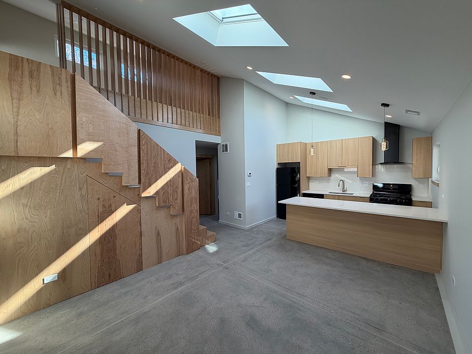 Kitchen/living area