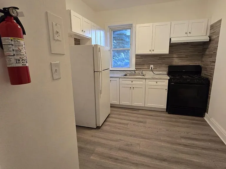 41 Wilkinson Pl — Photo 16