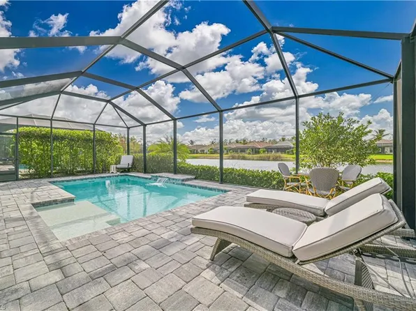 11561 Grey Egret CIR, FORT MYERS, FL 33966