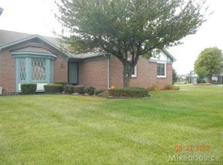 45546 Hampshire St, Macomb, MI 48044