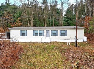 20 Evergreen Dr, Burgettstown, PA 15021