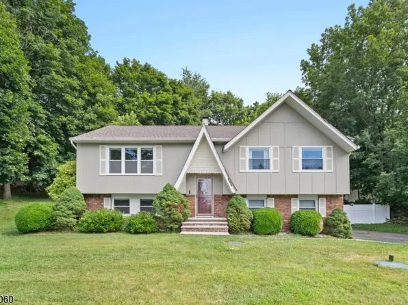 9 Green Apple Ct, Sparta Twp., NJ 07871