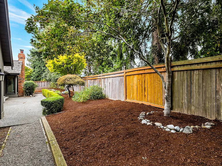 7480 81st Pl SE — Photo 23