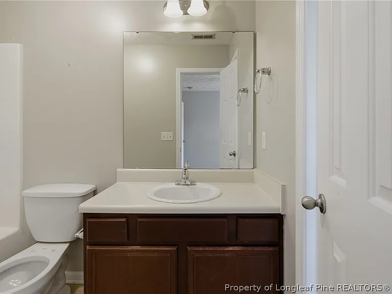 142 Collinwood Dr #821 — Photo 32