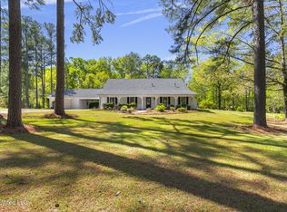 7 Dogwood Ln, Brandon, MS 39047