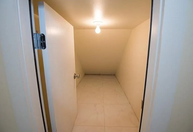 Extra storage nook