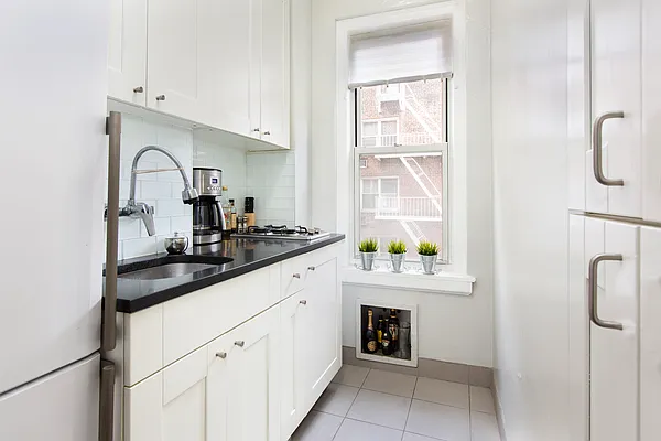 Rented by Douglas Elliman | media 9