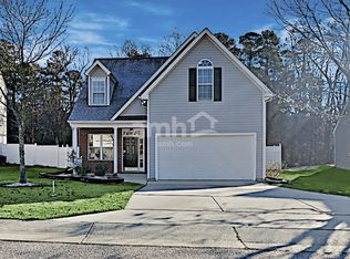 8008 Willowglen Dr, Raleigh, NC 27616