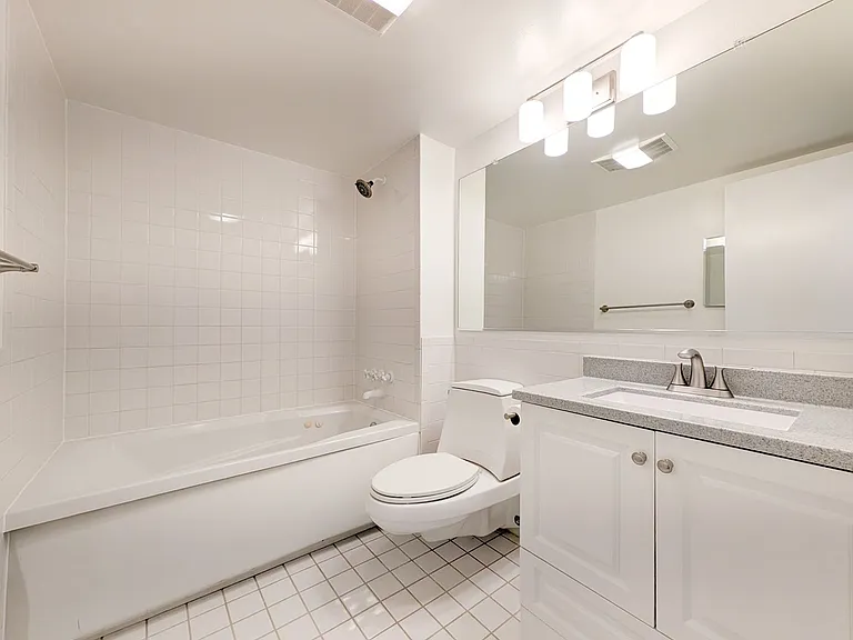 483 N Larch Ave #204W — Photo 15
