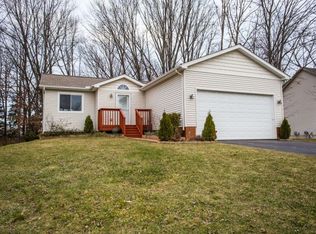 7950 Village Green Rd, Parma, MI 49269