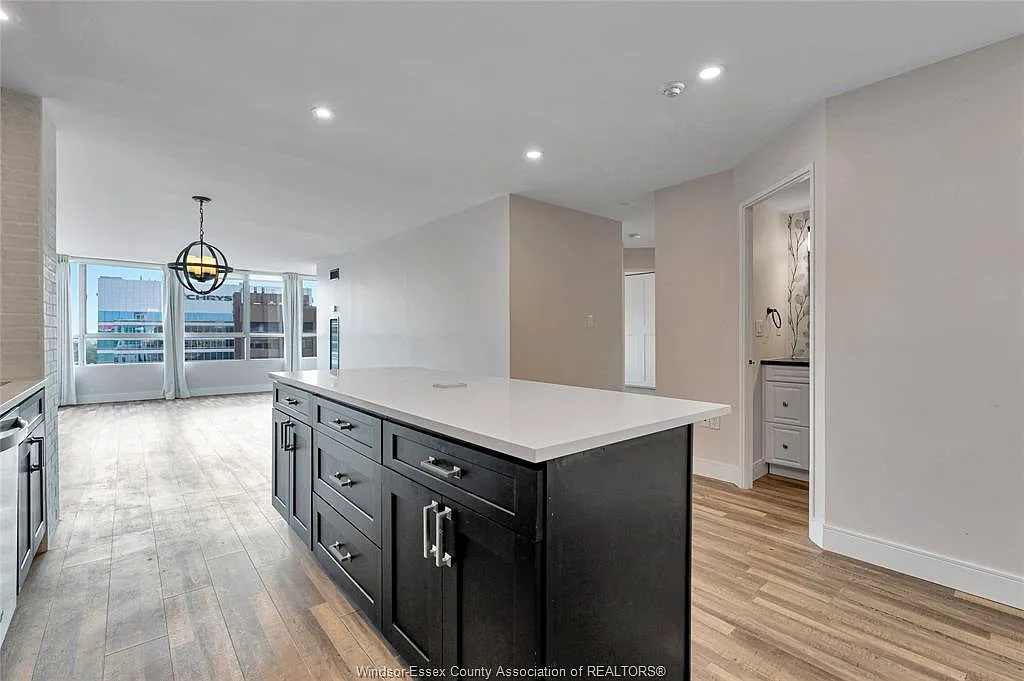 2 bed, 2.0 bath, 1135 sqft, $2,600 — Photo 4