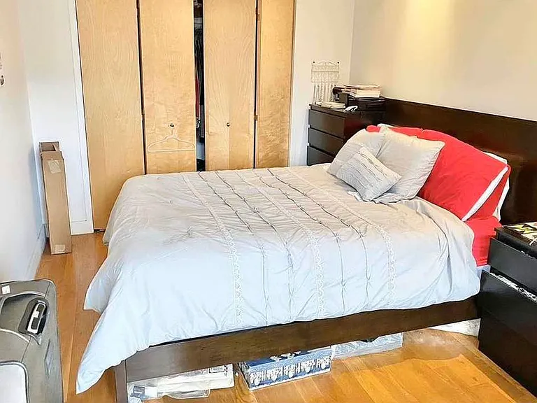 1677 Lexington Ave #6A — Photo 8