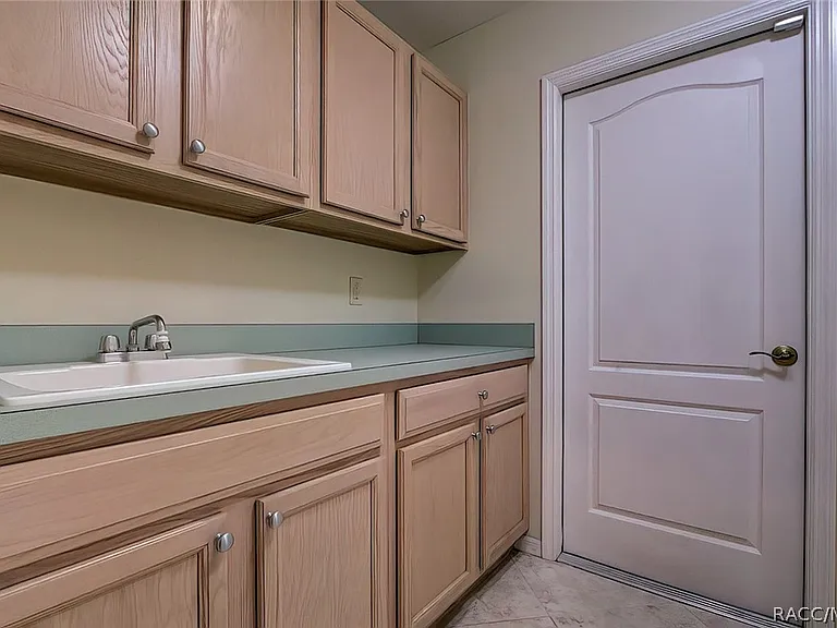 12 Anton Ct — Photo 31