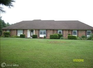 17400 Madison Ave, Hamilton, VA 20158