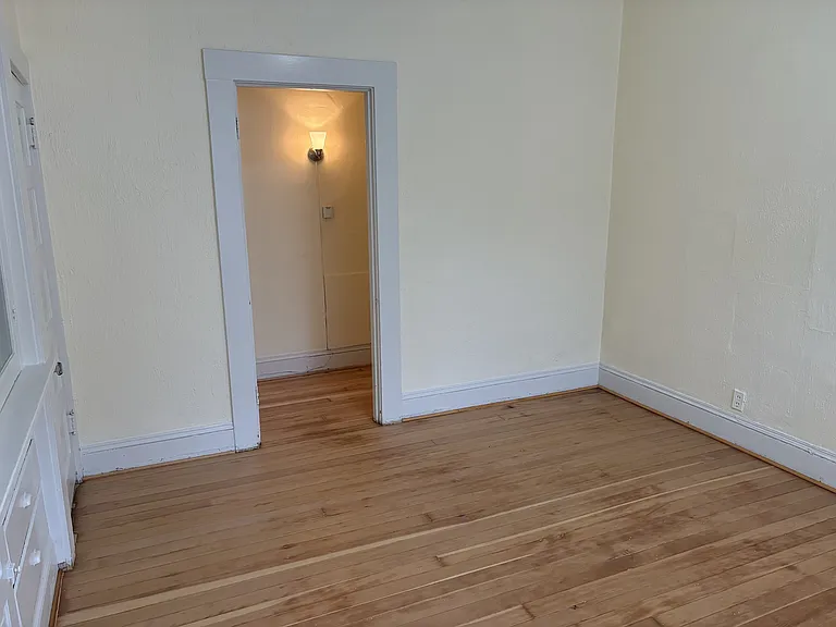 2311 SE Hawthorne Blvd — Photo 15