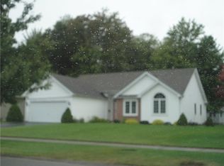 63 Albury Dr, Rochester, NY 14626