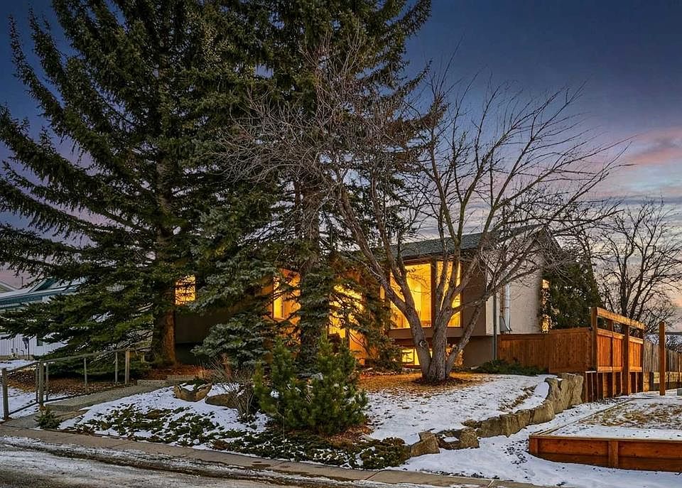 1st image of 16 N Rundleson Way NE