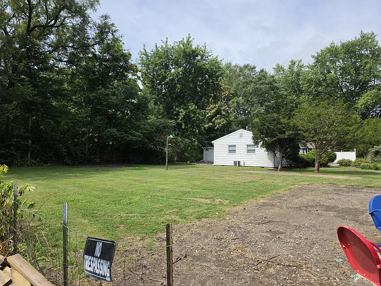 212 Brady Ln #B — Photo 35