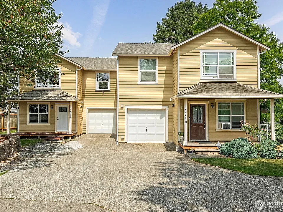 3 bed, 2.5 bath, 1752 sqft, $3,295 — Photo 3
