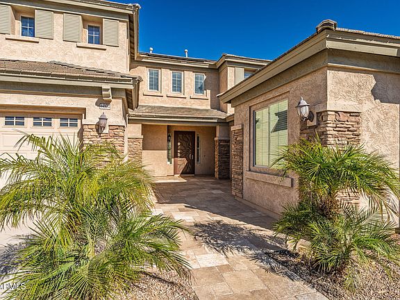 3rd image of 44572 W GRANITE Drive