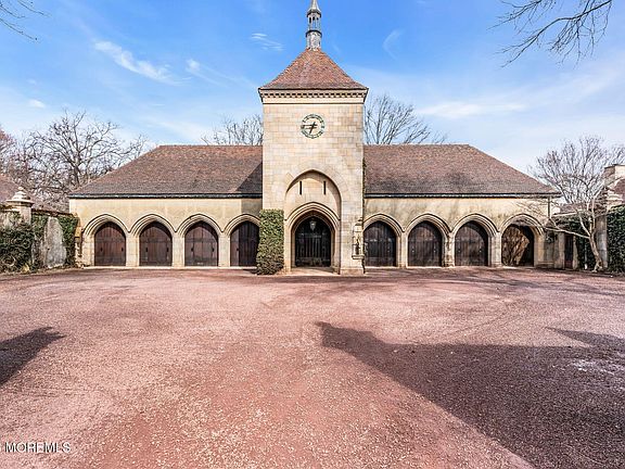 4th image of 40 Independence Road