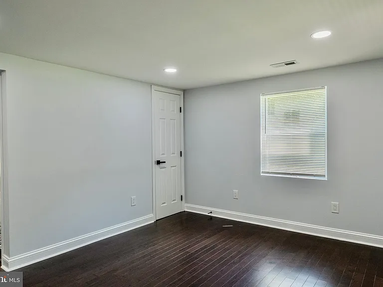 48540 Mattapany Rd — Photo 11