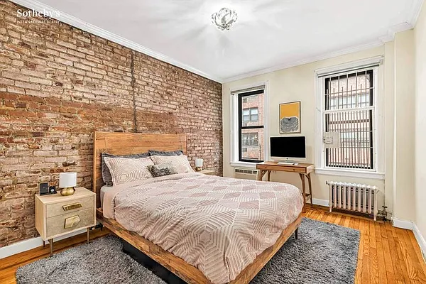 Sold by Sotheby's International Realty | media 14