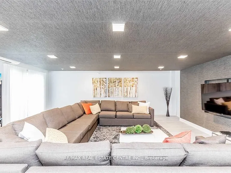 3170 Erin Mills Pkwy #231 — Photo 7