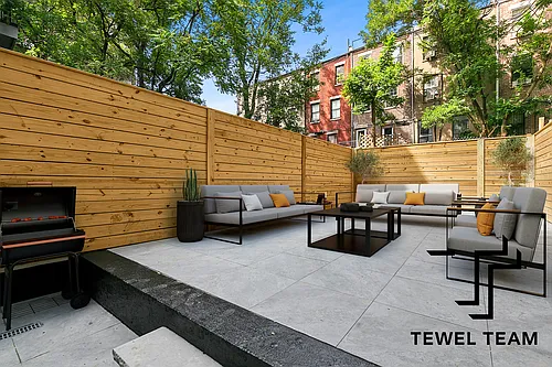 261 W 131st St #1 Photo 1